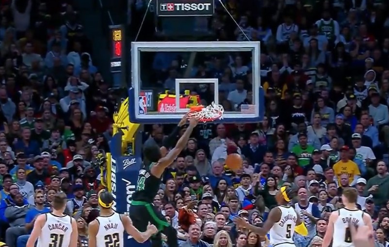 Un dunk de Robert Williams fait stopper Denver-Boston pendant… 35 minutes