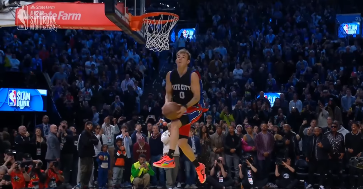 Mac McClung survole le Slam Dunk Contest