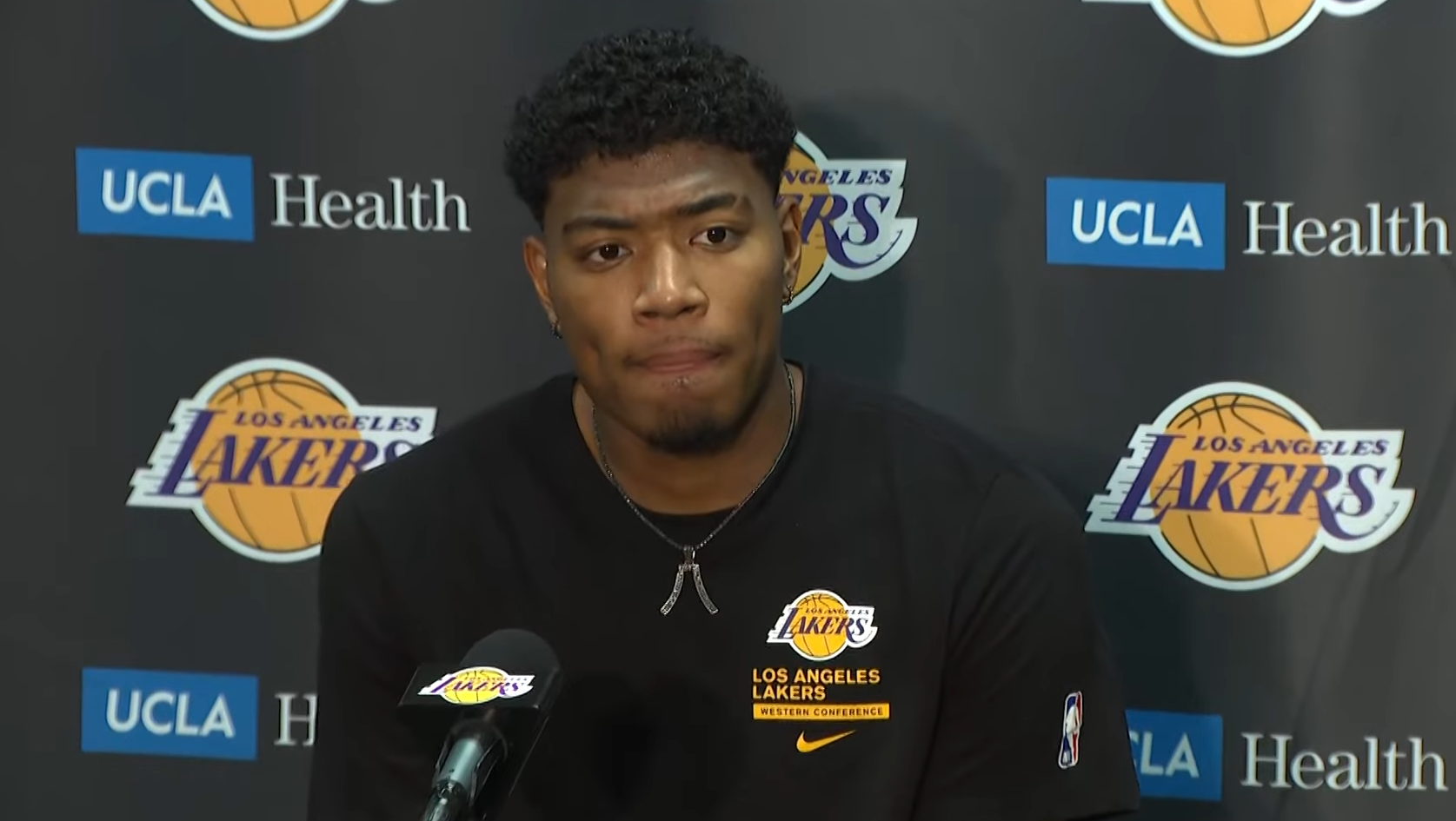 Rui Hachimura rend hommage à Kobe et Gianna Bryant
