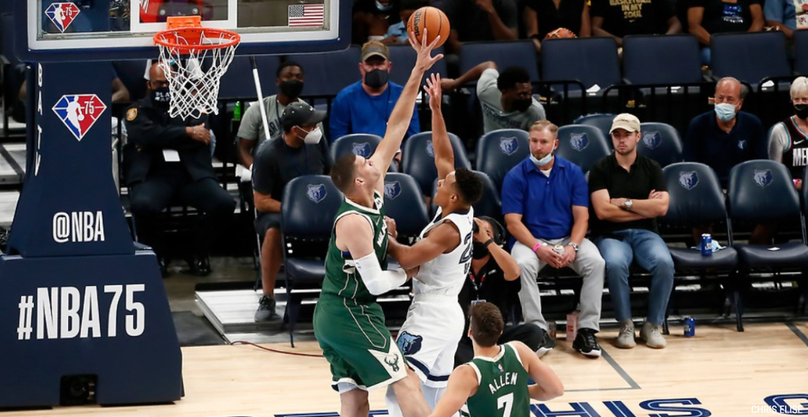 Brook Lopez est unique, son évolution aussi