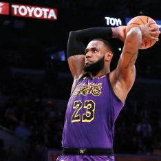 LeBron James pointe le gros problème des Lakers
