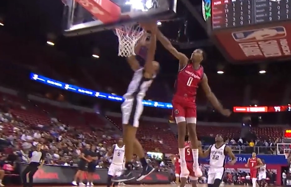 CQFR : Bilal Coulibaly continue sa block party !