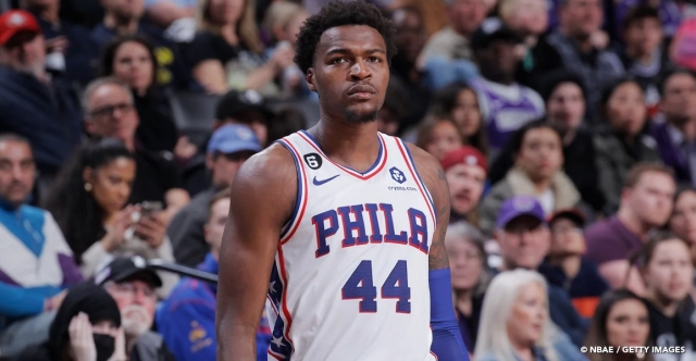 Les Sixers s’alignent sur le contrat « piège » offert à Paul Reed