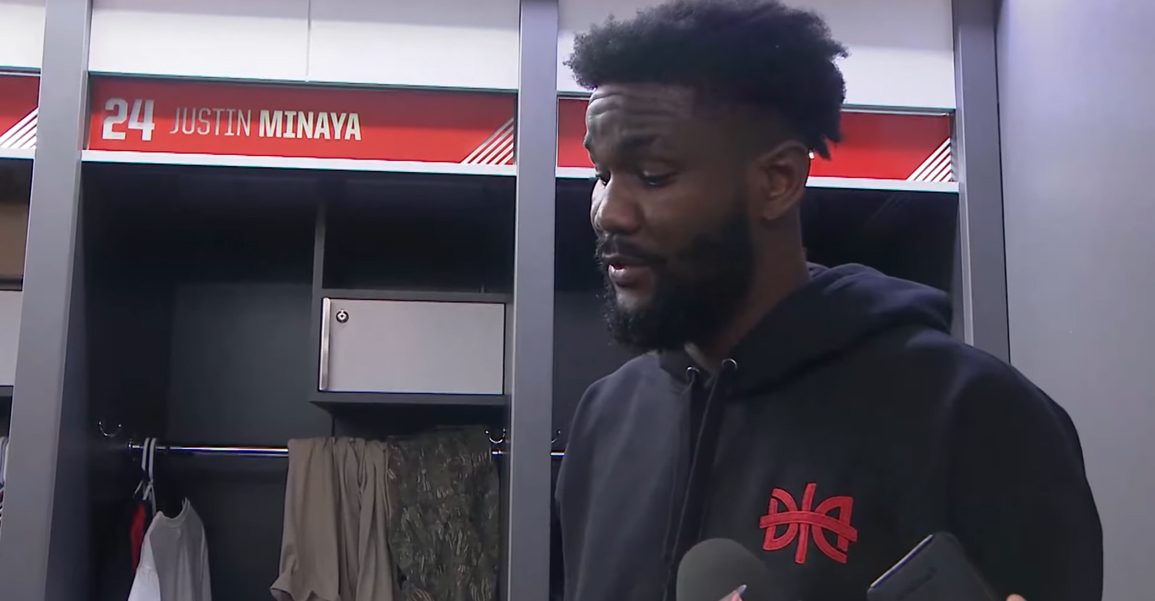 Deandre Ayton, un premier retour animé à Phoenix