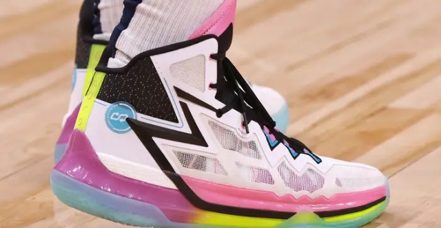 Nikola Jokic quitte Nike pour 361°