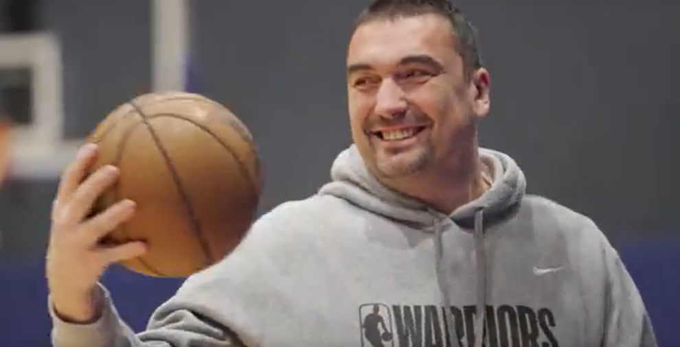 Les Warriors ont rendu un superbe hommage à Dejan Milojevic
