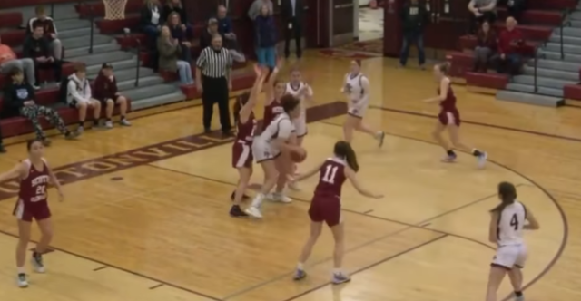 Kieonna Christmas réussit un… quintuple-double !