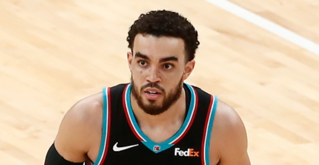 Denver relance Tyus Jones et son moral en berne