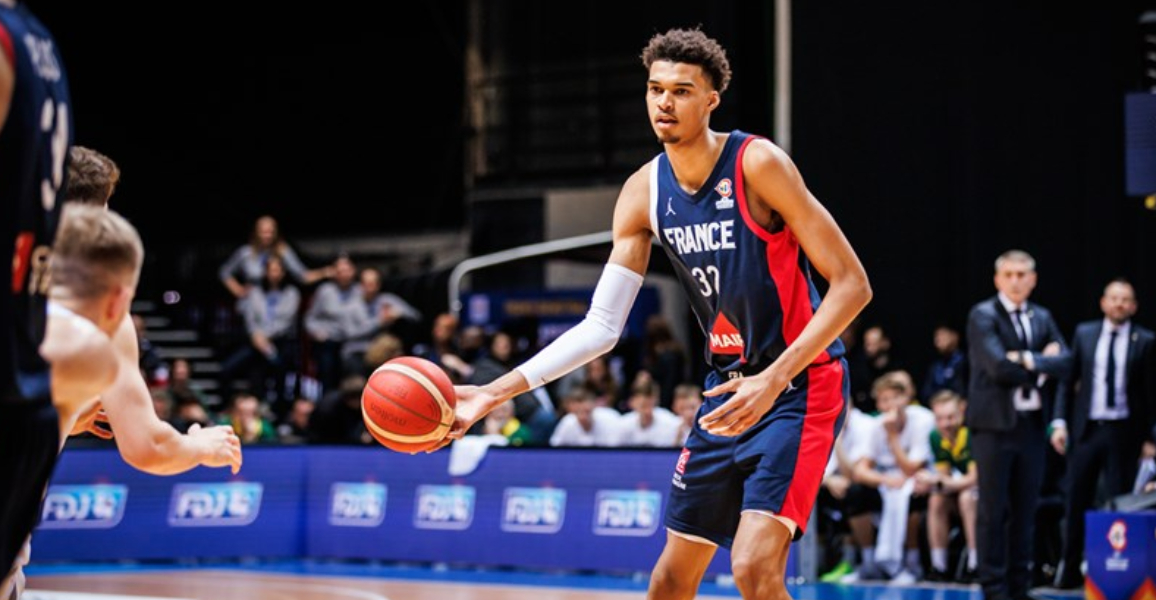 Wembanyama brille d’entrée contre la Turquie, les Bleus en promenade