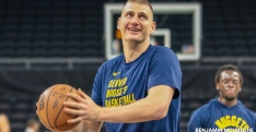 Pourquoi Nikola Jokic est le meilleur joueur de tous les temps selon Van Gundy