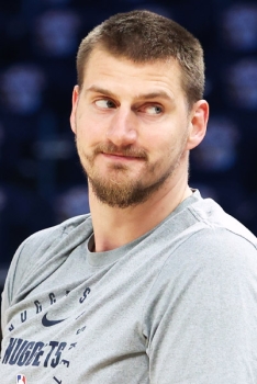 Bad buzz pour Nikola Jokic, critiqué pour avoir ignoré des fans