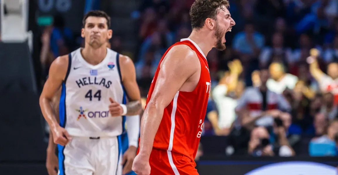Eurobasket : La Turquie donne une leçon incroyable à la Grèce et jouera l’Allemagne en finale !