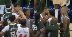 Ça a bien chauffé entre les Bulls et les Bucks… Giannis en rigole