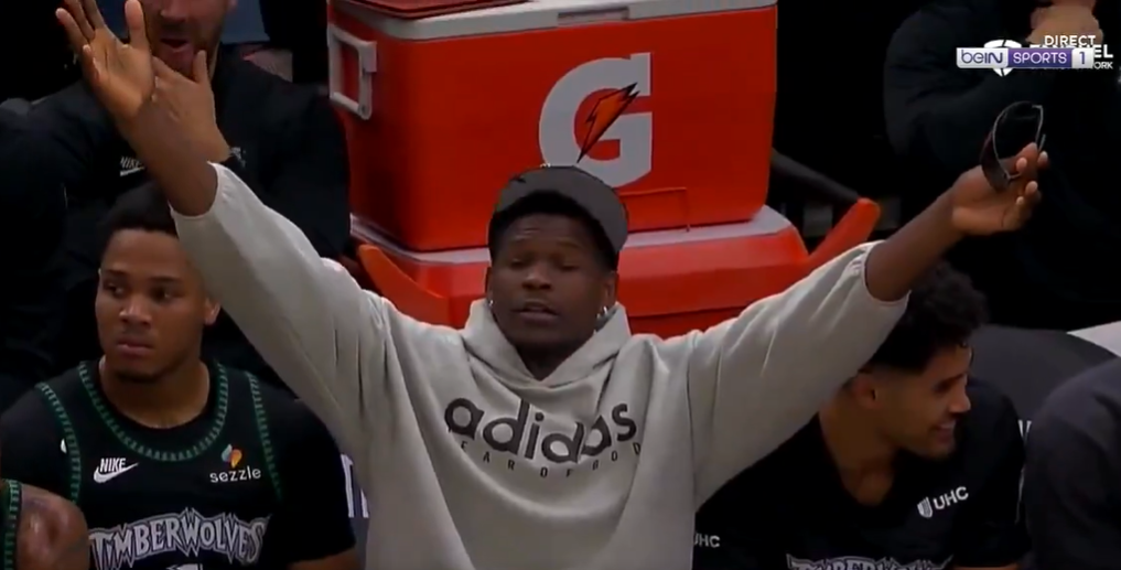 Anthony Edwards ne sait pas qui est Jake LaRavia, le mec qui a mis 27 pts contre son équipe 😅