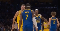 Lakers vs Warriors : ambiance tendue, Doncic et Hield se chauffent