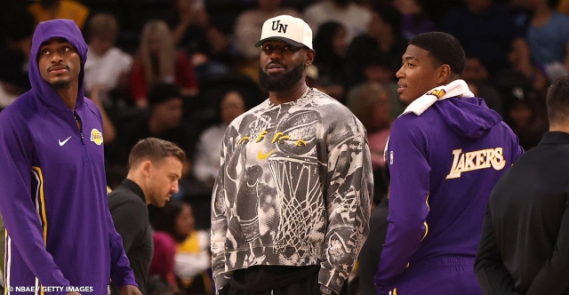 LeBron James va manquer le début de saison !