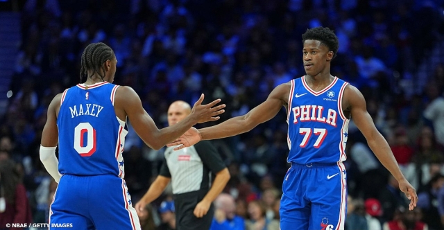 Débuts historiques pour Tyrese Maxey et VJ Edgecombe, le duo le plus sexy de la ligue ?