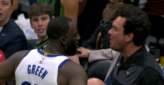 Draymond Green s’embrouille avec un supporter en plein match !