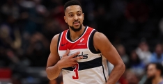 La réaction de CJ McCollum à son départ vers Atlanta