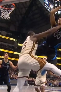 2 sales fautes en 30 secondes, Draymond Green a encore frappé