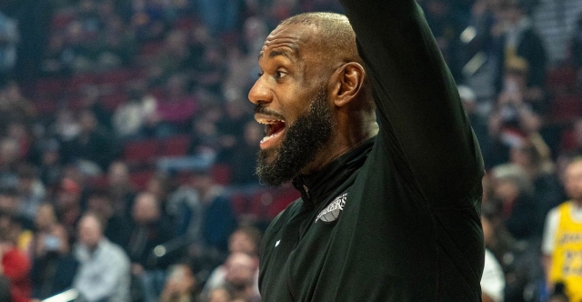 A 41 ans et après une sciatique, LeBron dunke plus que les trois derniers MVP