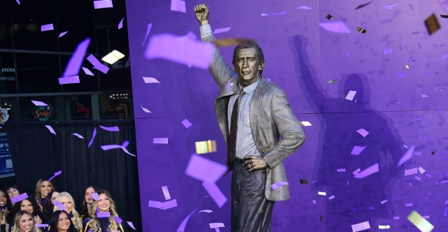 Statue de Pat Riley : le message puissant et les anecdotes de Shaq