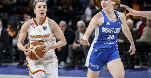 Le panier le plus fou de l’année pour Ayse Cora ?