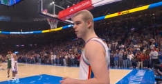 Revenu du cancer, Nikola Topic a fait ses débuts avec OKC