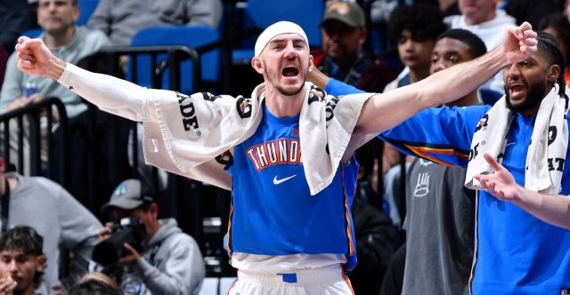 Alex Caruso signe l’action la plus bizarre de la saison