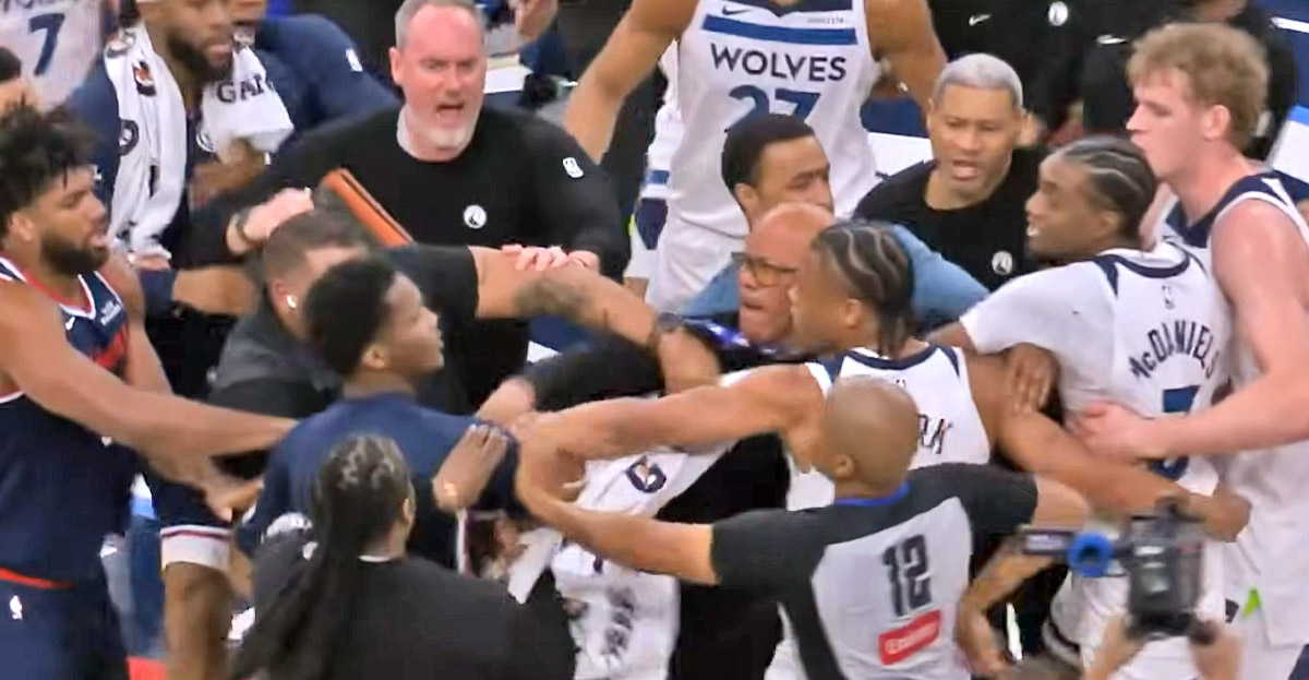 https://www.basketsession.com/statics/uploads/2026/03/CLIPPERS-WOLVES-fight.jpg