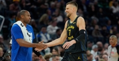 Kristaps Porzingis reste à Golden State pour deux ans
