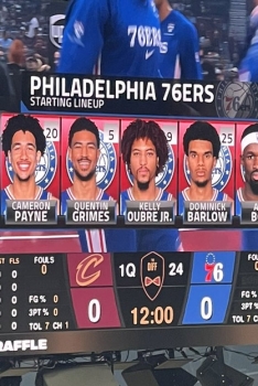 Les Sixers se ridiculisent avec une énorme bourde sur le Jumbotron