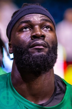 Queta-morphose à Boston : du bout du banc au cinq majeur