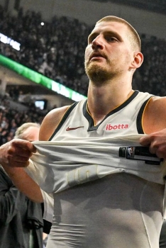 Jokic sanctionné par la NBA après son coup de sang dans le Game 4