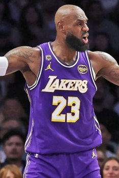 Sengun trashtalke LeBron, qui le recadre sèchement