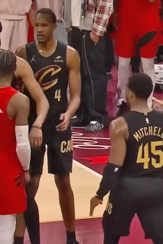 Game 7 Cavs vs Raptors : tensions, provocations et coup de boule !