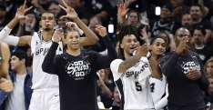Les Spurs réagissent et allument Minnesota