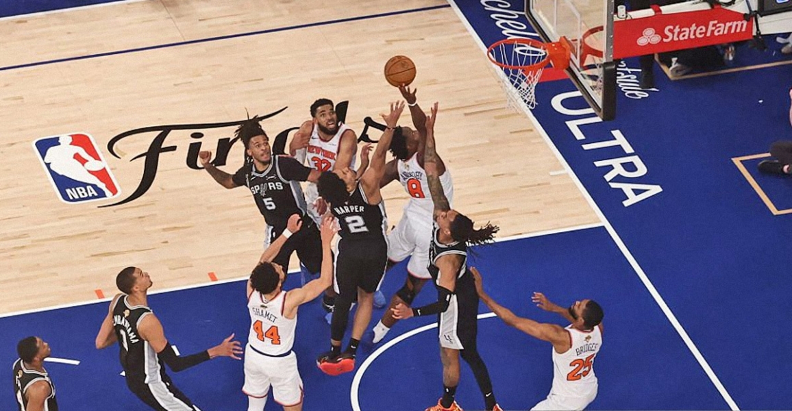 Anunoby héroïque, New York réussit un comeback de légende