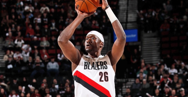 Les Suns recrutent un nouvel intérieur
