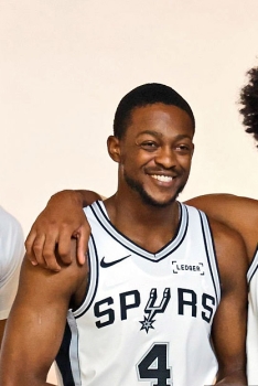 Comment les Spurs peuvent faire cohabiter leurs trois meneurs et éviter la crise