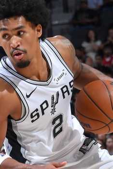 Fox, Harper et Castle ensemble : les Spurs testent un cinq qui plaît à Wembanyama